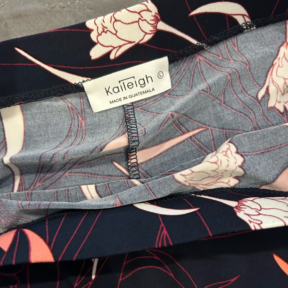 Women's Floral Jeans - Black and Pink